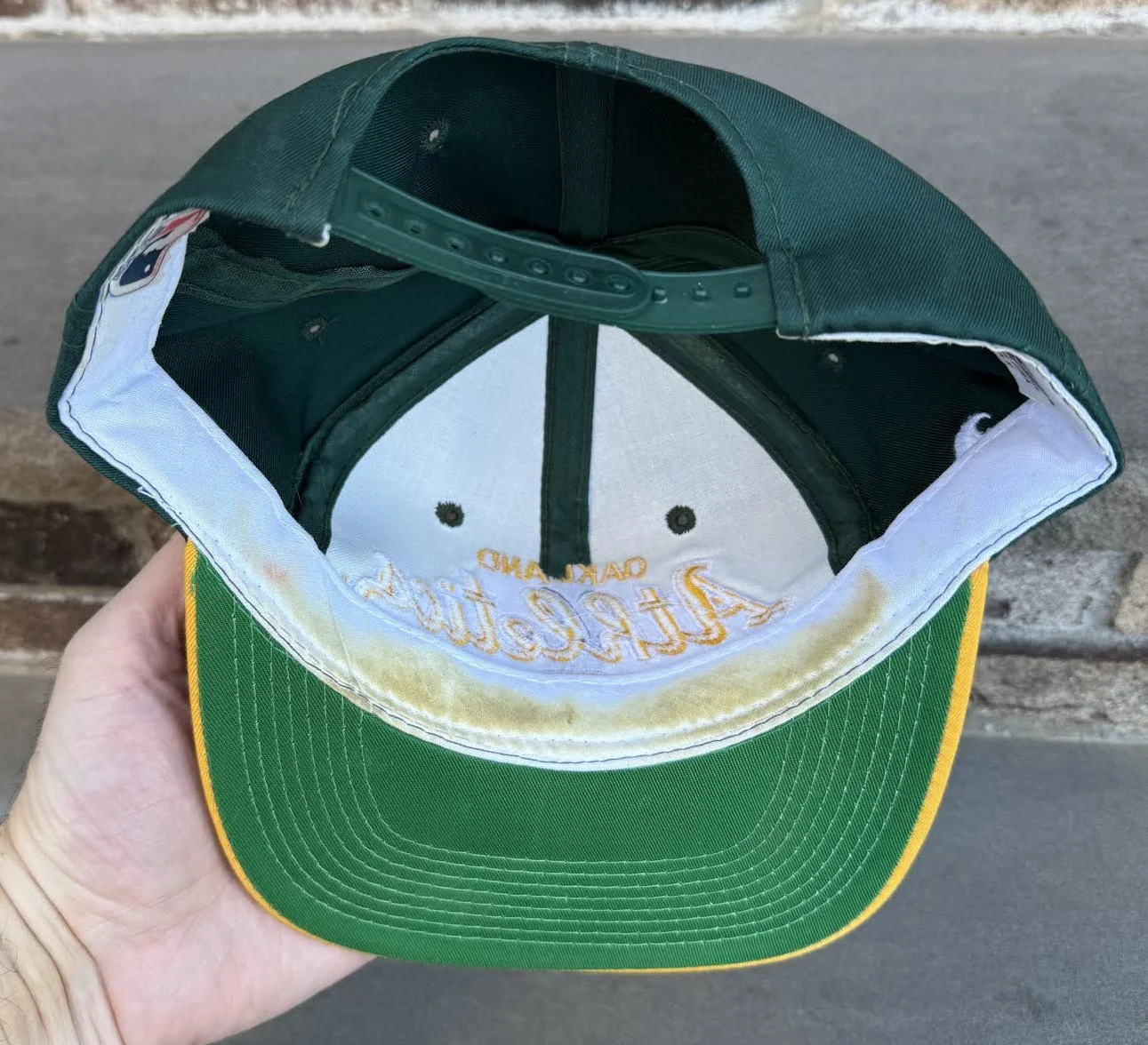 Vintage Sports Specialties Oakland Athletics Snapback — RootsBK